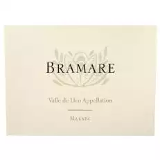 צבע סגול עמוק. ניחוחות של פירות אדומים ושחורים בשלים מעורבבים עם תווים מתובלים של וניל, ציפורן, קינמון וקופסת סיגרים. רמזים של קונדיטוריה. חיך מרוכז עם טאנינים מתוקים ומרקם קטיפתי.