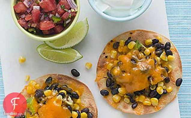 תירס, אבוקדו ושעועית שחורה Tostadas