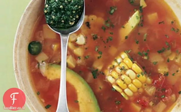 מרק פיאסטה מקסיקני עם Tomatillo קלוי וכוסברה פסטו