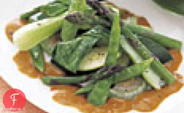 ירקות מוקפצים עם צ'ילה-רוטב תמרינדי