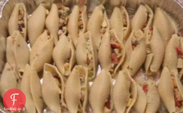 קונכיות פסטה צמחוניות ממולאות