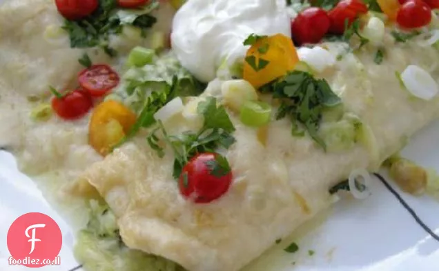Enchiladas De Calabacitas Con Salsa Crema De Chile (קישוא Enc)