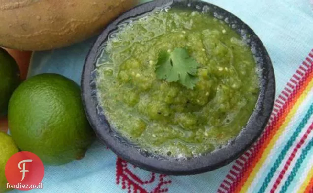 סמוקי, חריף Tomatillo סלסה ורדה Aka ירוק לעזאזל!