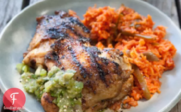 ירכיים עוף מצופה כמון עם סלסה Tomatillo בגריל