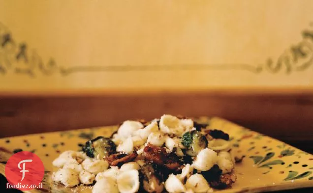 Orecchiette עם כרוב ניצנים ובייקון