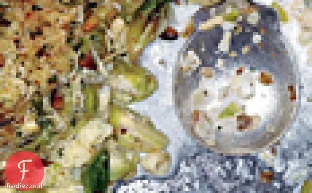 כרובית כרוב ניצנים Gratin עם אגוז אורן-פירורי לחם ציפוי