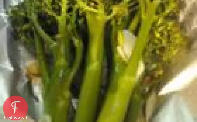 עוף ממולא ברוקולי