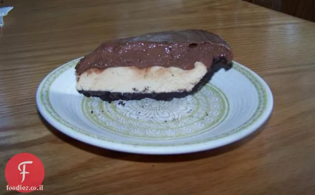 עוגת קרם חמאת בוטנים שוקולד
