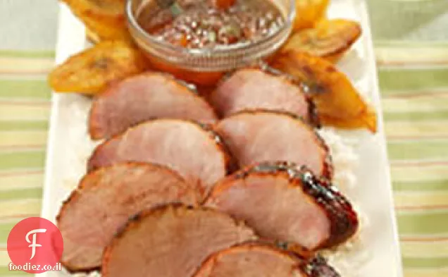 צ'ילי שפשף בשר חזיר Tenderloin עם זיגוג משמש זנגביל
