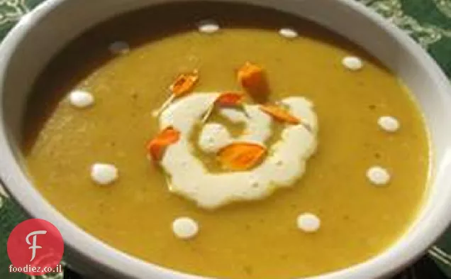 מרק גזר עם תפוחי אדמה ושמנת