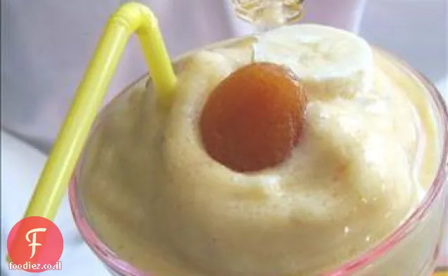 מילקשייק בננה משמש
