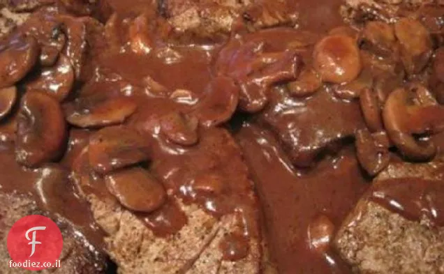 פילה של בשר בקר Chasseur (Tenderloin-פילה מיניון)