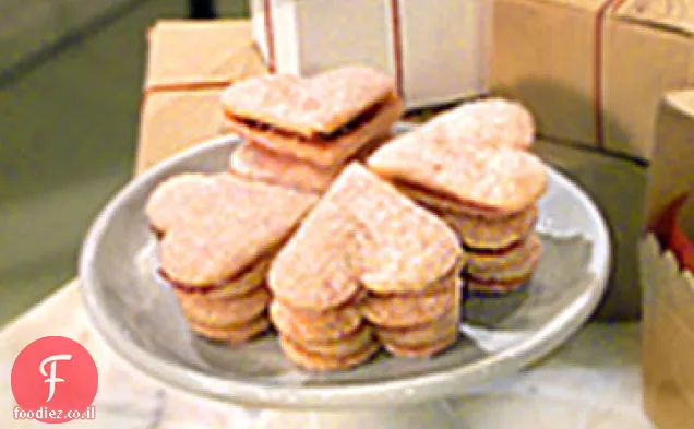 קרם עוגיות סנדוויץ ' לבבות
