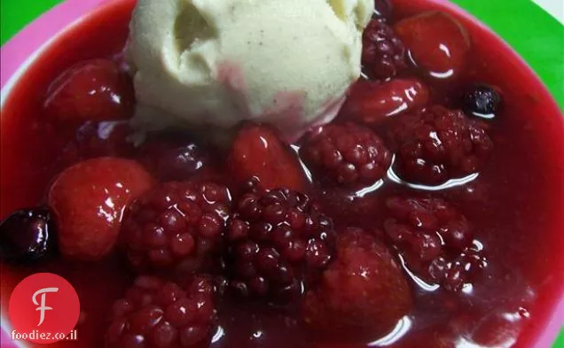 Rote Grütze פודינג ברי מעורב גרמני