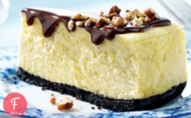 עוגת גבינה עם שוקולד-פקאן.