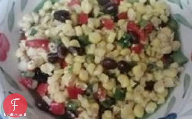 שעועית שחורה וסלט תירס