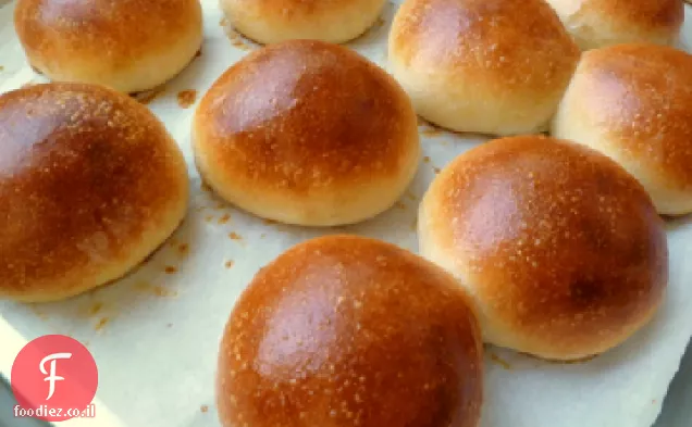 הטכניקות הבסיסיות של אפיית לחם קלאסי של כאב Au Lait