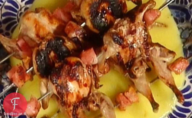 שיפודי שליו עם מרווה פולנטה ואסיאגו: Spiedini di Quaglie con Polenta e Asiago