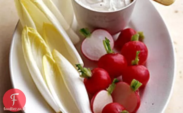 Crudites עם מטבל גבינת עיזים