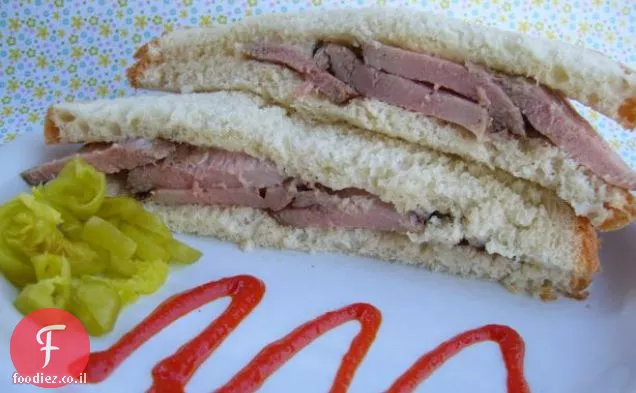 חזיר עם קרום פרמזן