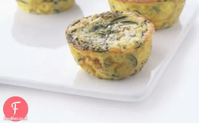 קישואים בודדים Frittatas עם פקורינו ועירית