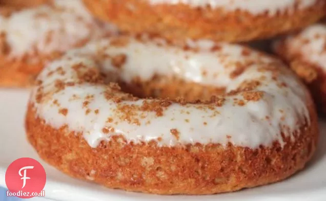 סופגניות אפויות זנגביל עם ציפוי Gingersnap