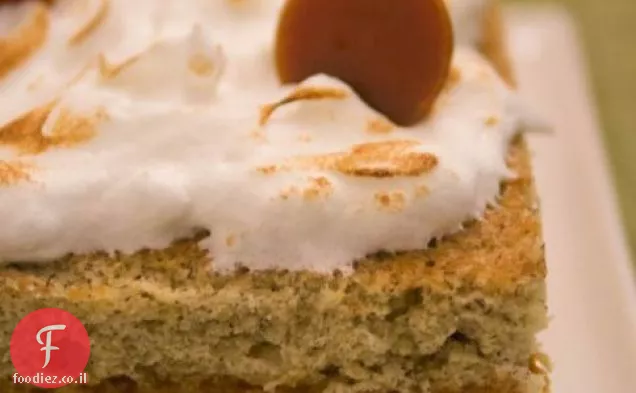 עוגת בננה עם פסיפלורה קרמל וקצפת קוקוס