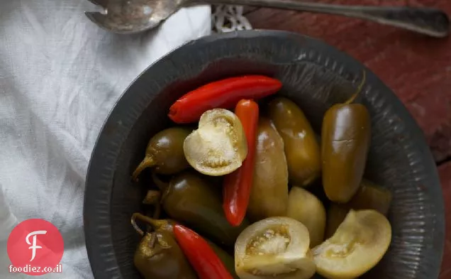 עגבניות ירוקות מותססות