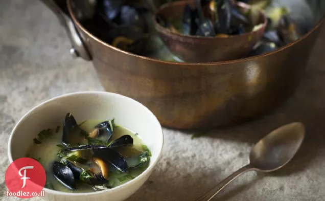 מתכון מרק mussel & Chard שוויצרי של ג'ון בש