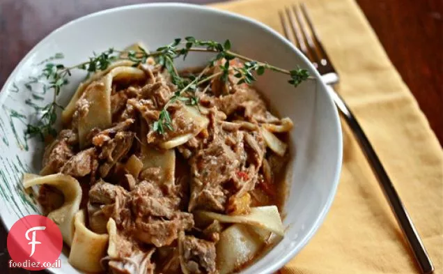 Paprikash חזיר מבושל איטי