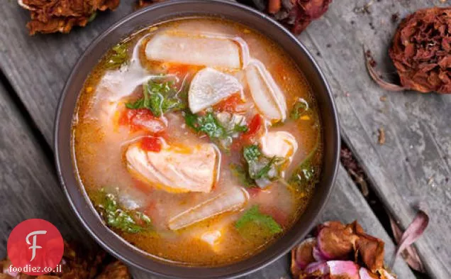סלמון-מיסו Sinigang (מרק חמוץ פיליפיני)
