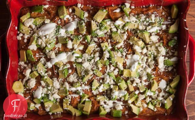 תבשיל ארוחת בוקר Chilaquiles