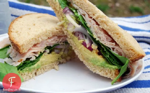 כריך הודו, אבוקדו ותרד עם לימון