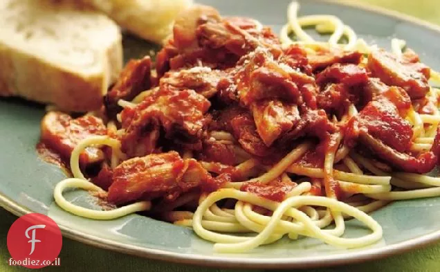 Slow-Cooker חזיר שמנמן ורוטב ספגטי פטריות