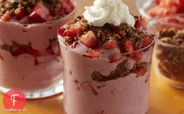 עוגת גבינה מעורבת פירות יער Parfaits