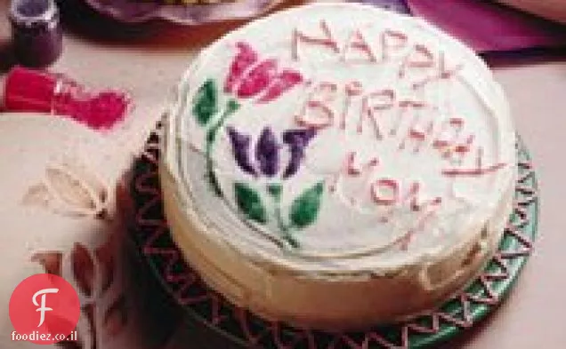 עוגת יום הולדת סטנסיל
