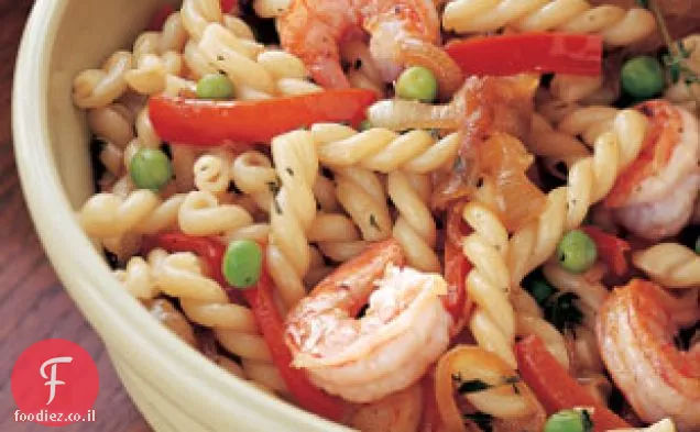 Gemelli עם שרימפס, פלפלים אדומים, ואפונה