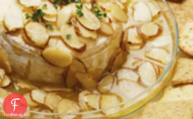 ברי עם שקדים