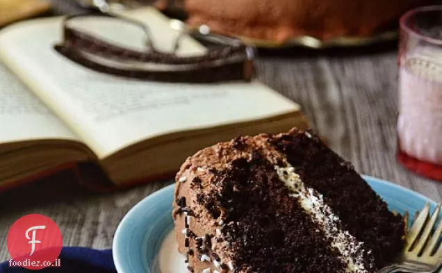 אתגר עיצוב מזון / עוגת שוקולד מלט עם מילוי מרשמלו קלוי