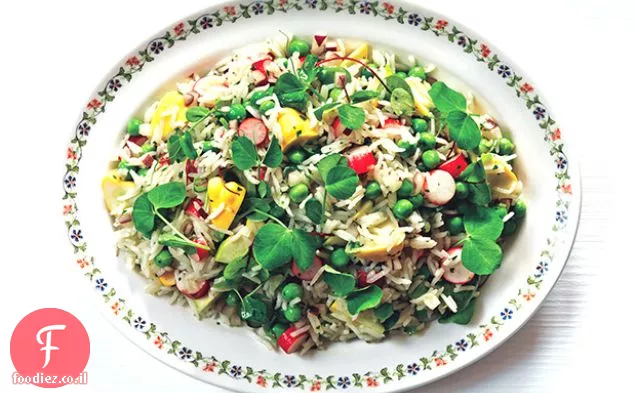 אורז בסמטי עם סלט ירקות קיץ