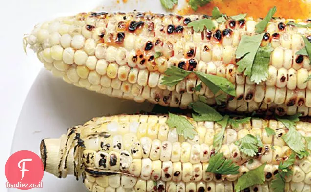 תירס בגריל עם הויסין-חמאה כתומה