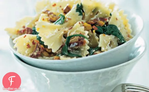 Farfalle עם תרד תינוק, אגוזי מלך, וריקוטה