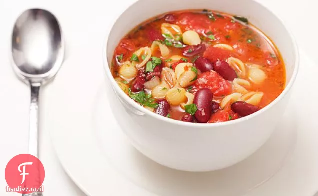 30 דקות פסטה ומרק שעועית כליות (פסטה E Fagioli)