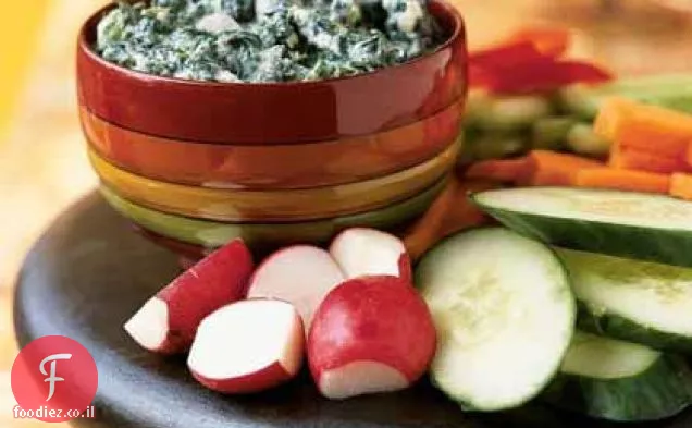 תרד פרסי ומטבל יוגורט (Borani Esfanaj)