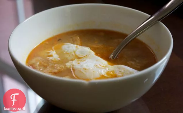 ארוחת ערב הלילה: Sopa de Ajo (מרק שום)