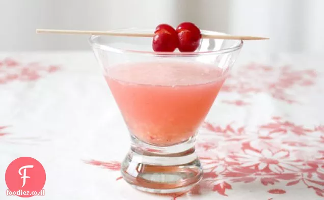 שתיית עונתית: דובדבן חמוץ Caipirinha