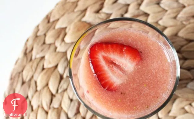 תות שדה ומלון Agua Fresca עם טימין