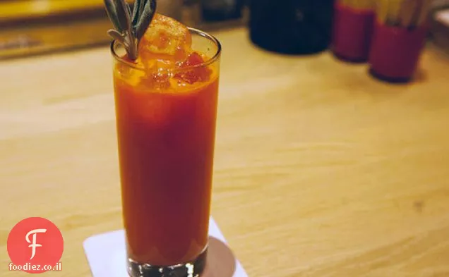 זריחת הקטיפה של Rouge Tomate