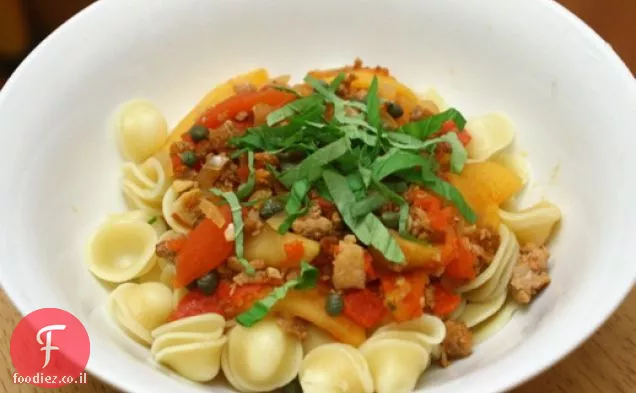 תפוח-חזיר ראגו עם Orecchiette