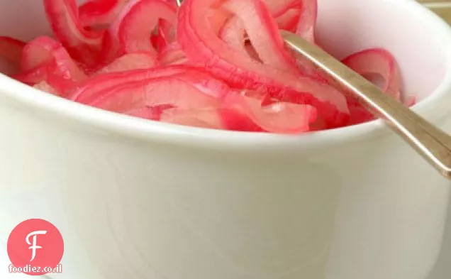 בצל אדום חמוץ מתוק